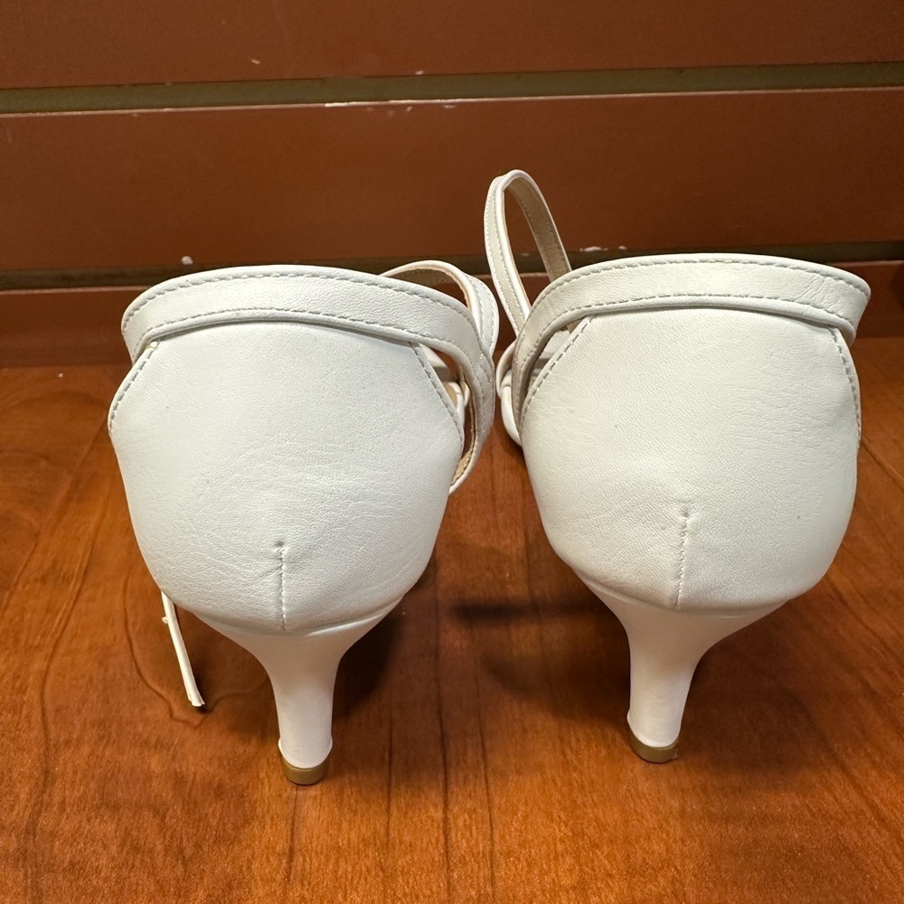 Dream Pairs White Sandals View 4